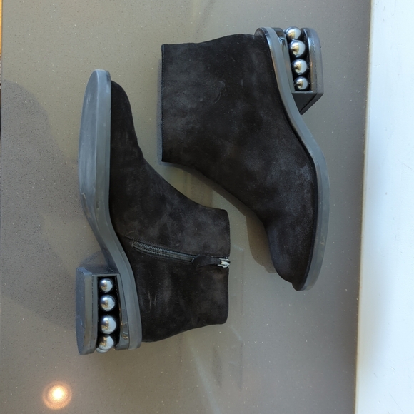 Nicholas Kirkwood Black Suede Pearl Crosta Ankle Bootie EU 39.5 US 9.5 - Picture 6 of 9